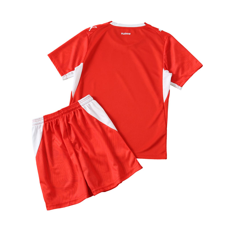 Schweiz 2026 WM Heimtrikot Kinder – Fußballtrikot Set mit Shorts Schweiz 2026 WM Heimtrikot Kinder – Fußballtrikot Set mit Shorts